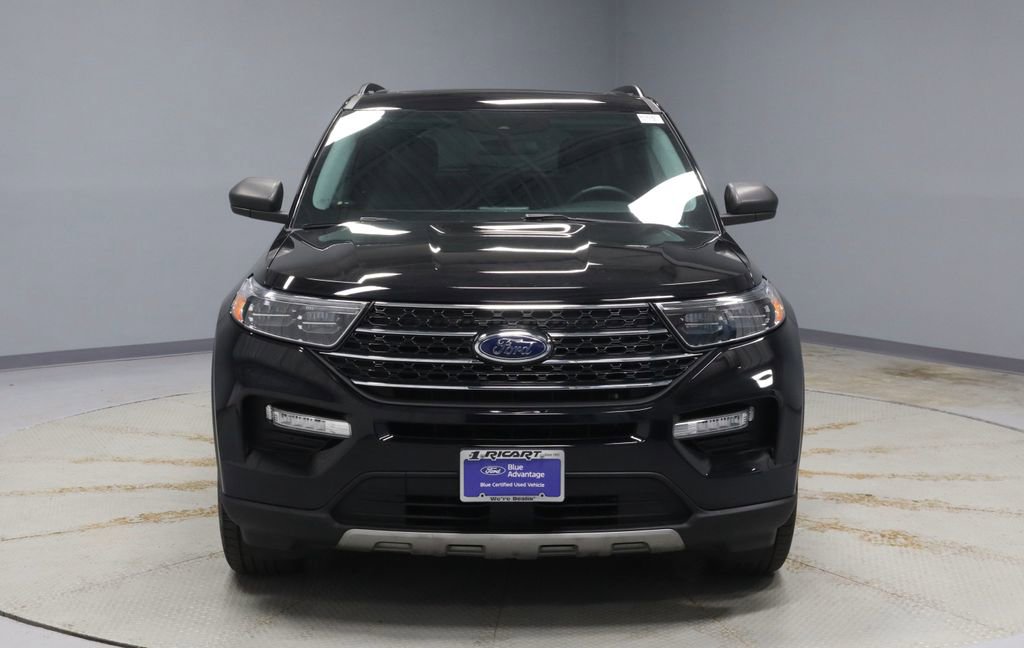 Certified 2022 Ford Explorer XLT w/ Equipment Group 202A image 7