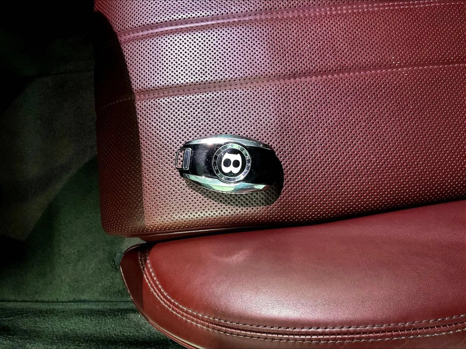 Used 2021 Bentley Flying Spur V8 AWD/4WD image 28