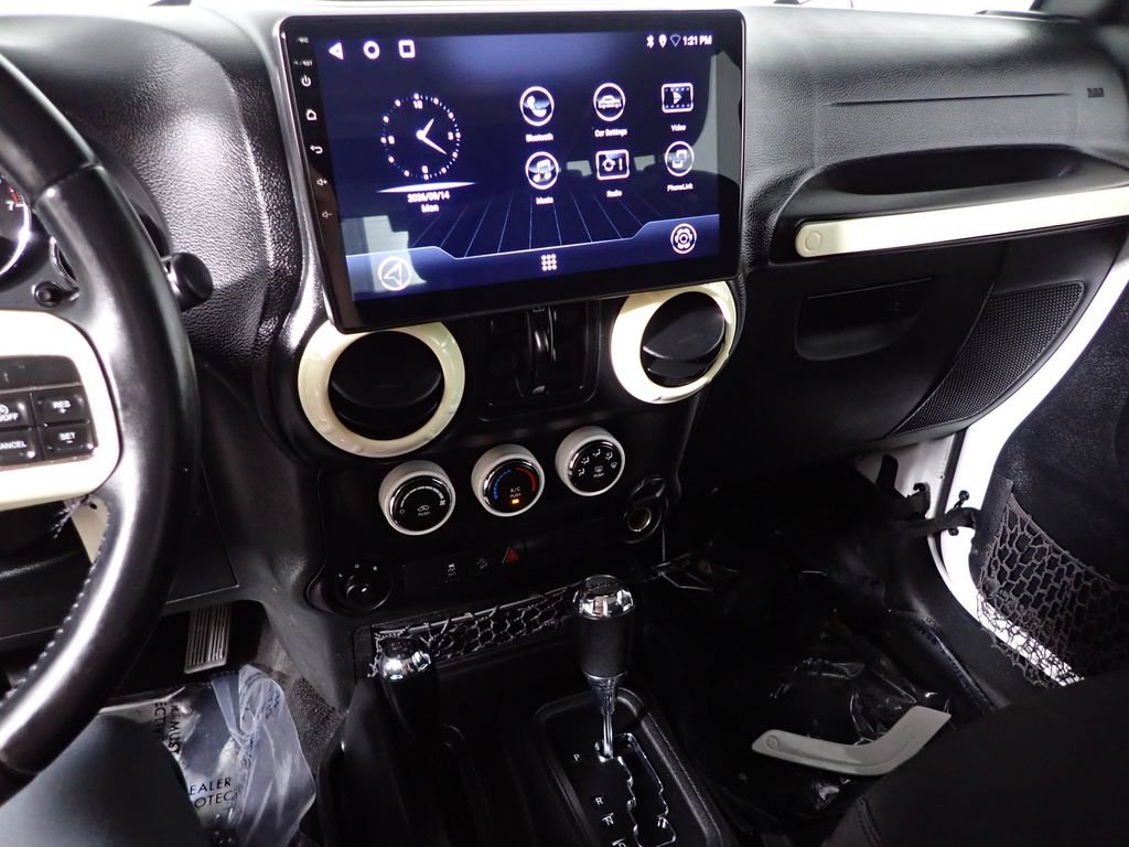 Used 2015 Jeep Wrangler Unlimited Sport w/ Quick Order Package 24S AWD/4WD image 24