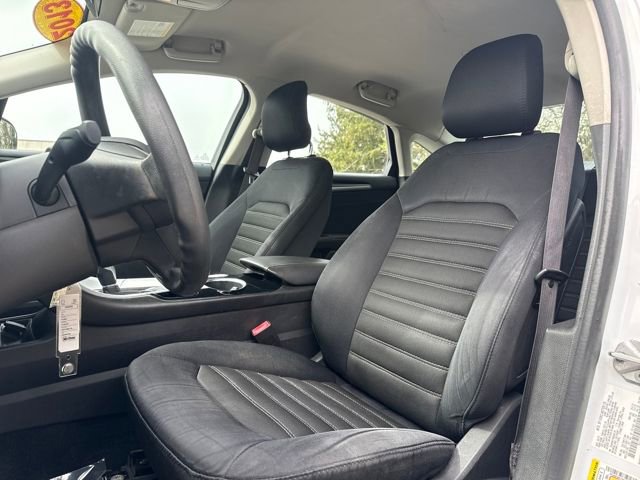 Used 2013 Ford Fusion SE FWD image 10