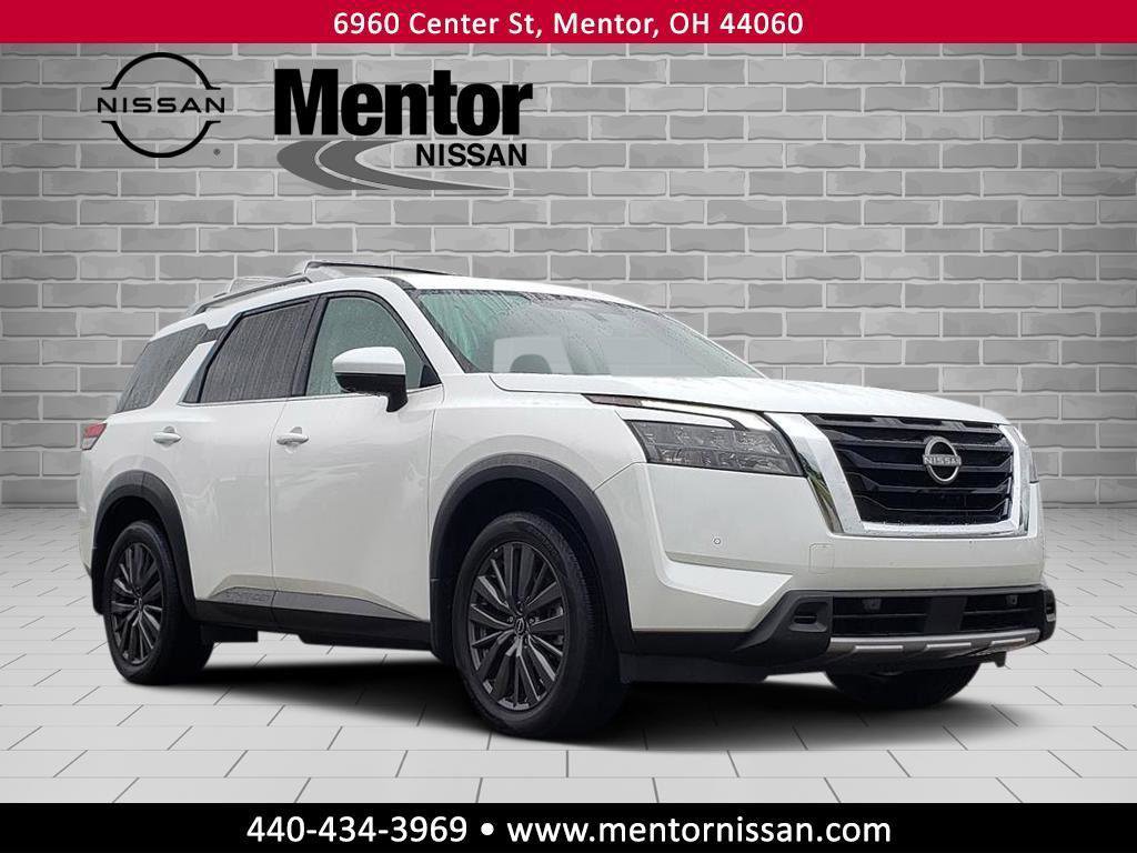 Certified 2025 Nissan Pathfinder SL w/ SL Premium Package image 1