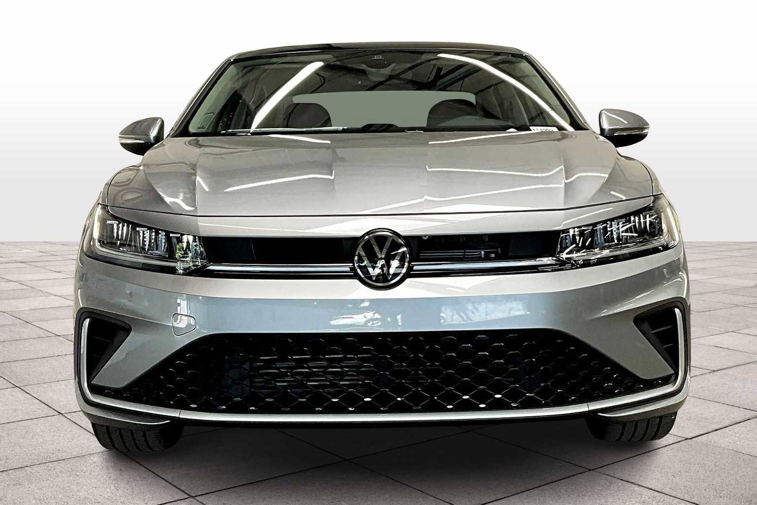 New 2025 Volkswagen Jetta SEL image 5