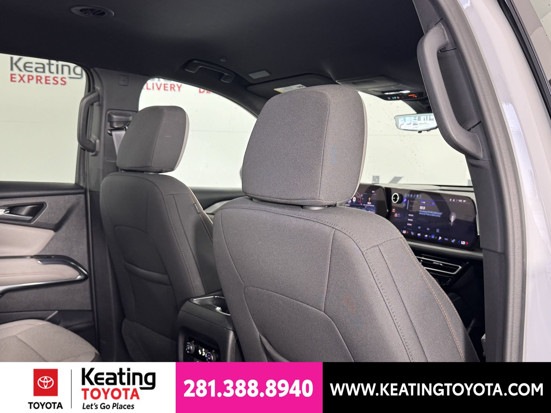Used 2026 Chevrolet Traverse LT w/ Driver Confidence Package FWD image 19