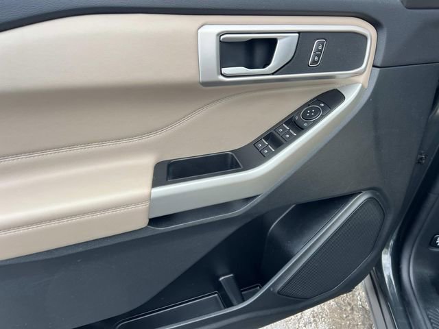 Certified 2023 Ford Explorer XLT w/ Equipment Group 202A AWD/4WD image 19