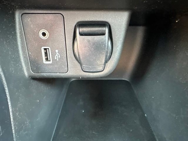 Used 2020 Nissan Versa S FWD image 24