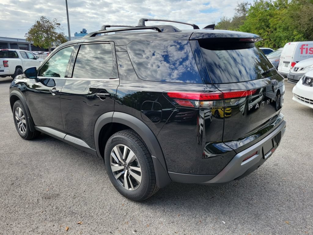 New 2026 Nissan Pathfinder SL AWD/4WD image 6