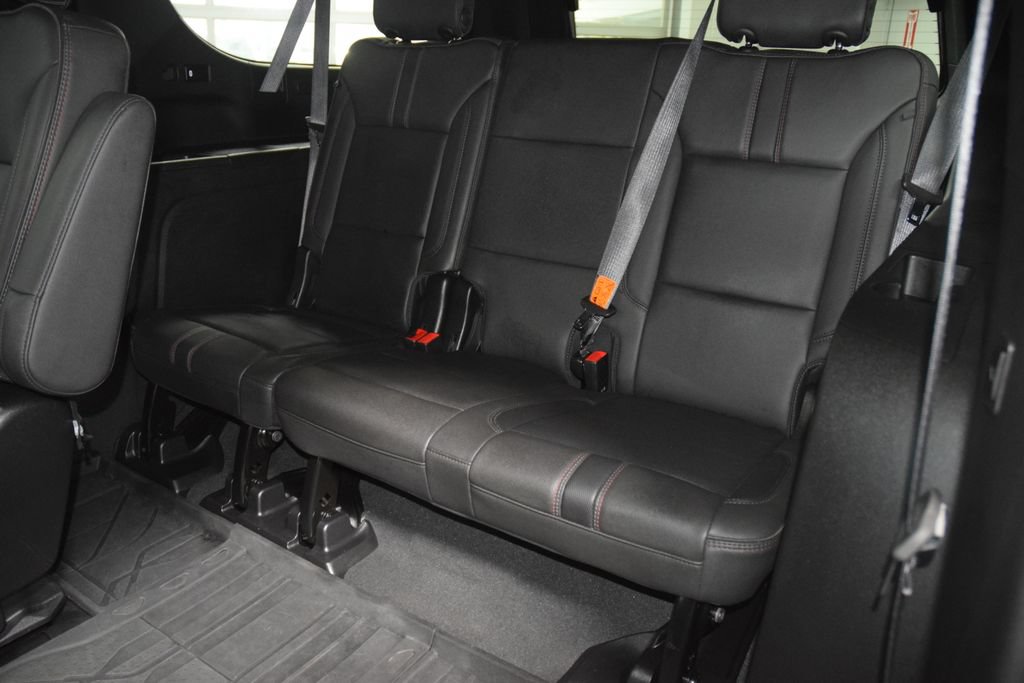 Used 2024 Chevrolet Suburban RST w/ Luxury Package AWD/4WD image 43
