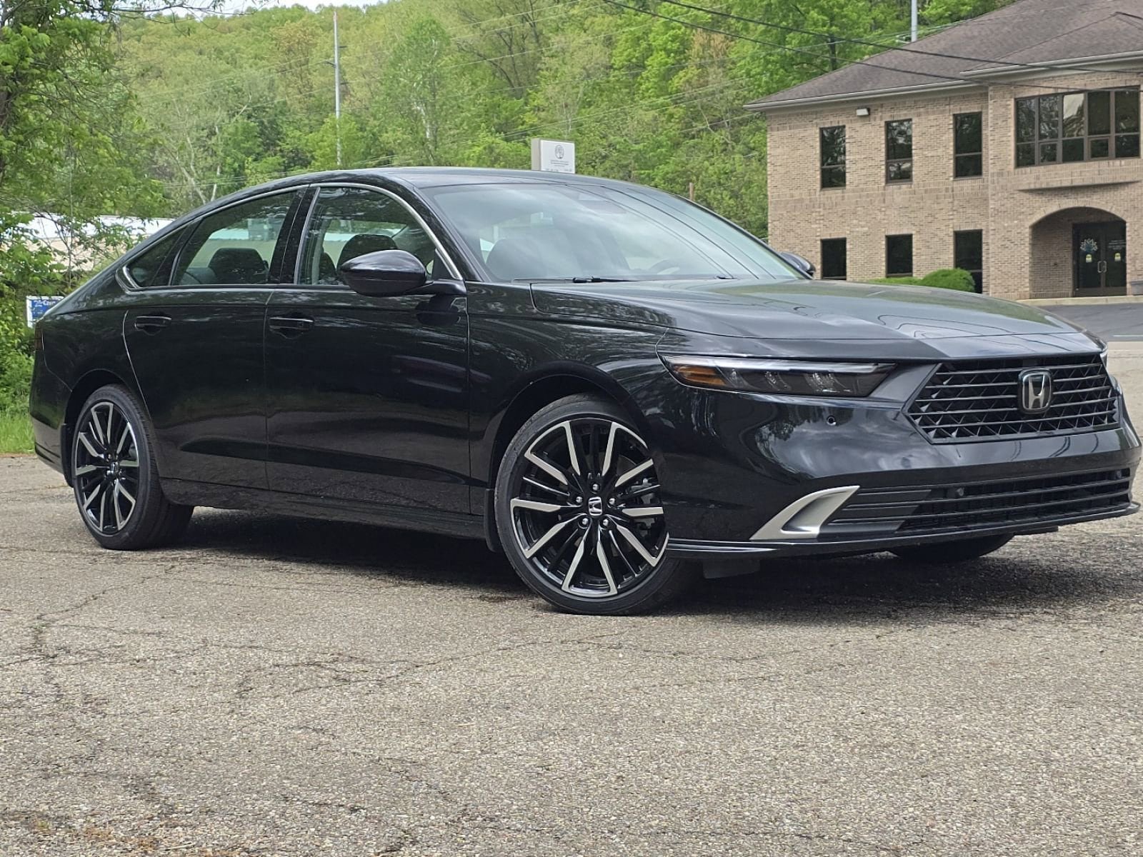 New 2026 Honda Accord Touring image 2