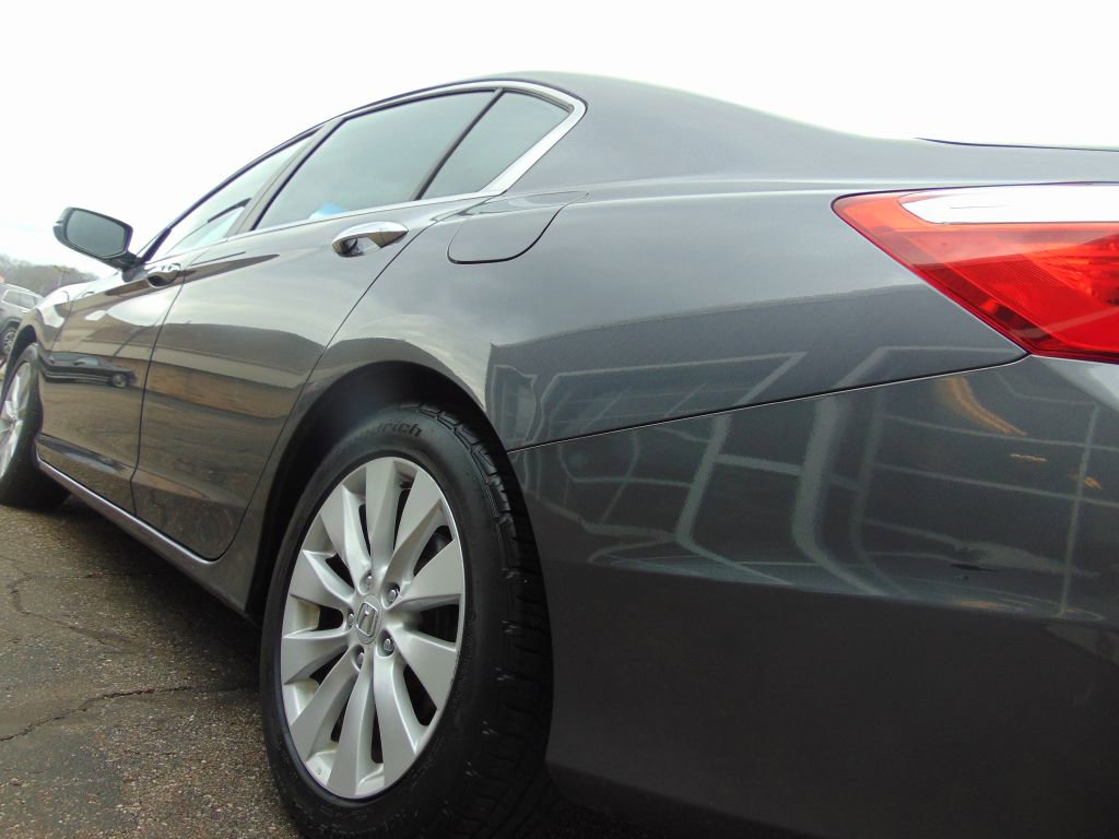 Used 2013 Honda Accord EX image 16