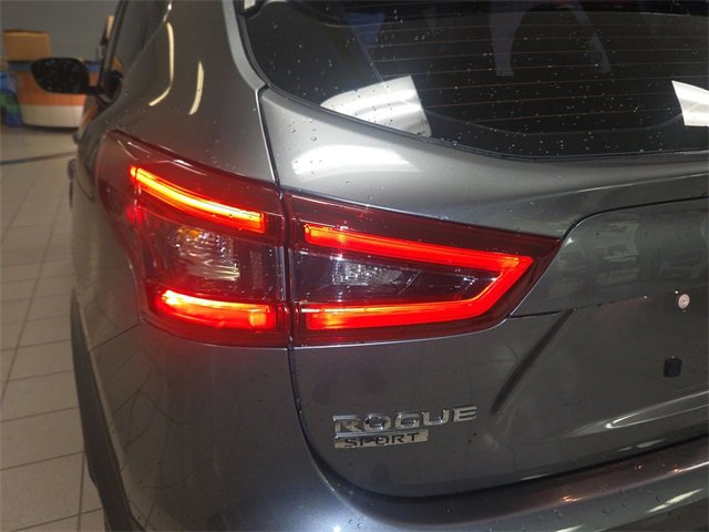 Used 2020 Nissan Rogue Sport S image 27