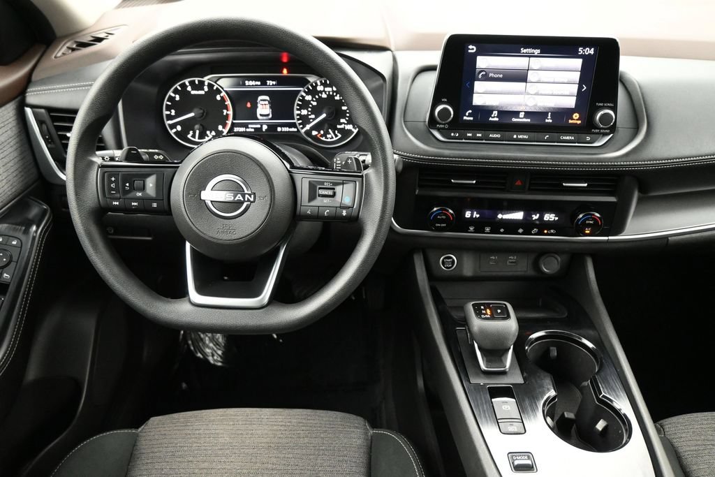 Used 2023 Nissan Rogue SV FWD image 5