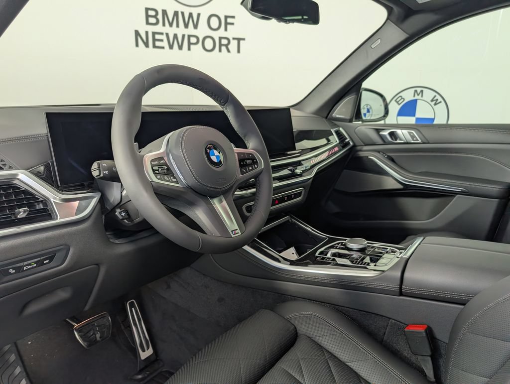 New 2026 BMW X5 xDrive40i w/ M Sport Package AWD/4WD image 11
