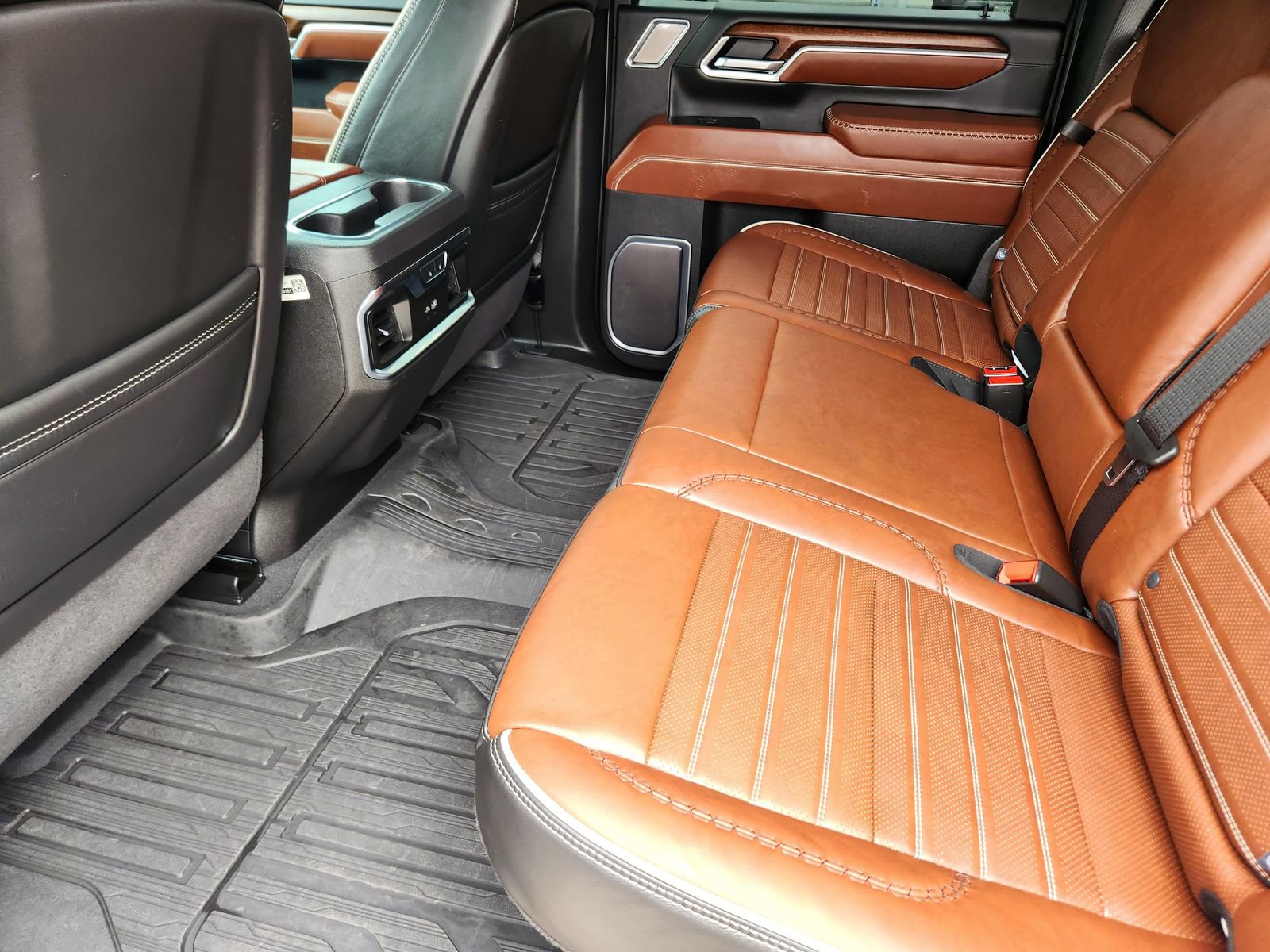 Used 2025 GMC Sierra 2500 Denali Ultimate image 25