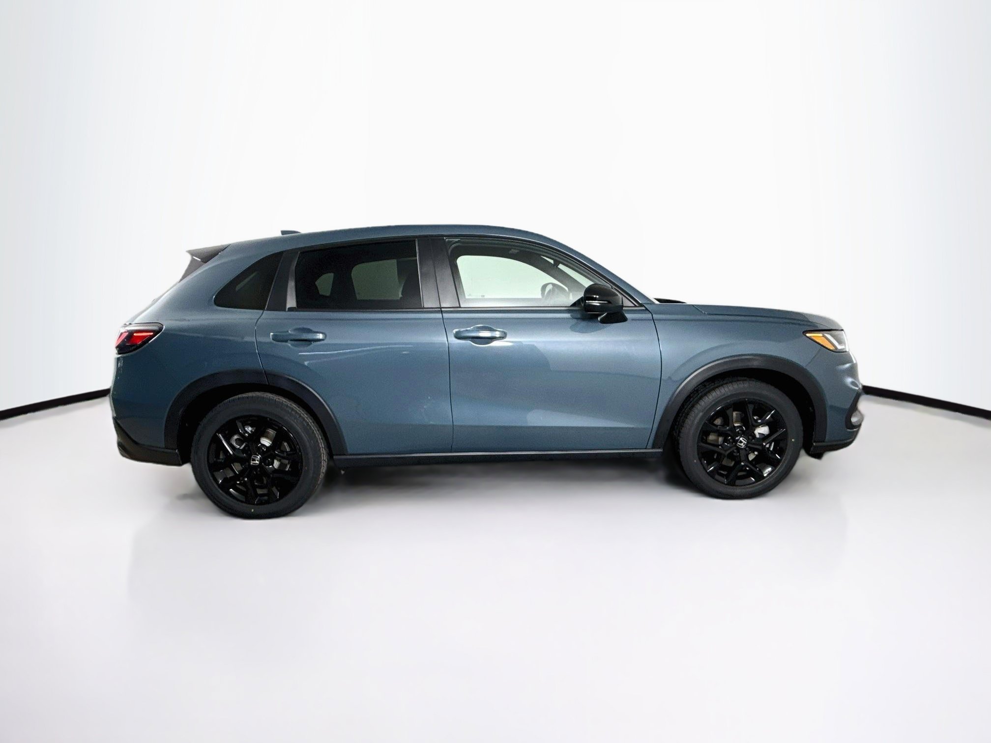Certified 2025 Honda HR-V Sport image 2
