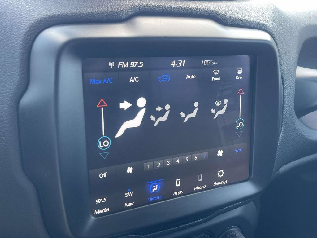 Used 2023 Jeep Renegade Latitude AWD/4WD image 27