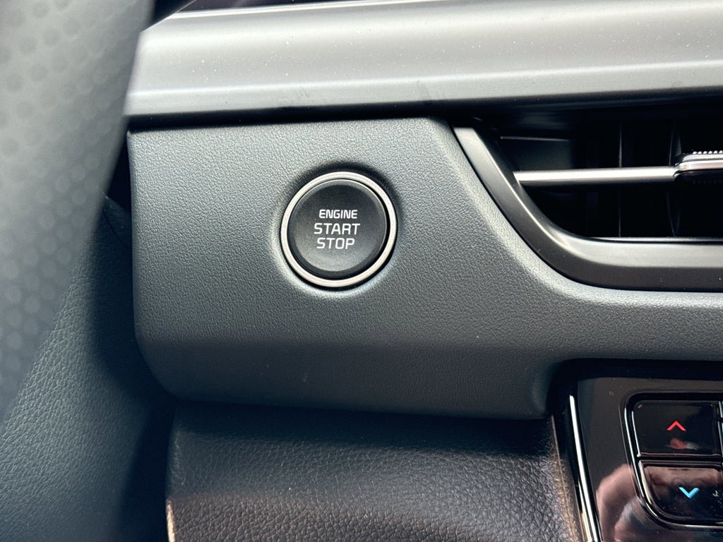 New 2026 Kia Seltos SX AWD/4WD image 13