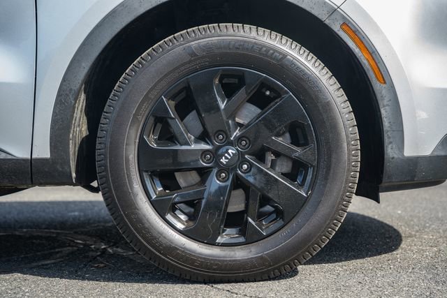 Used 2021 Kia Sorento S w/ Panoramic Sunroof Package image 22