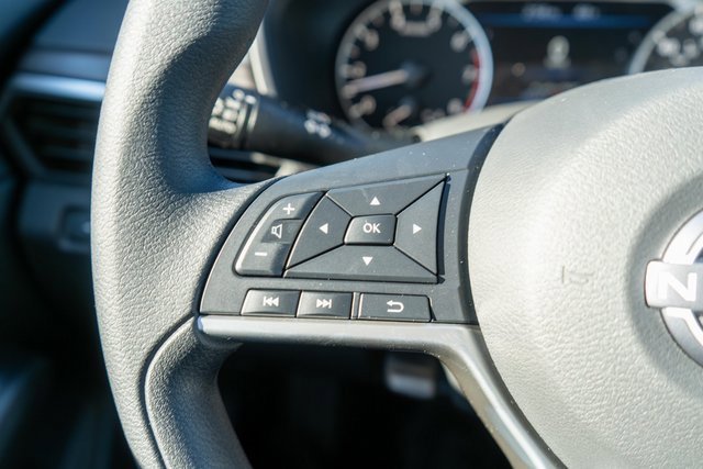 New 2025 Nissan Altima 2.5 SV image 16