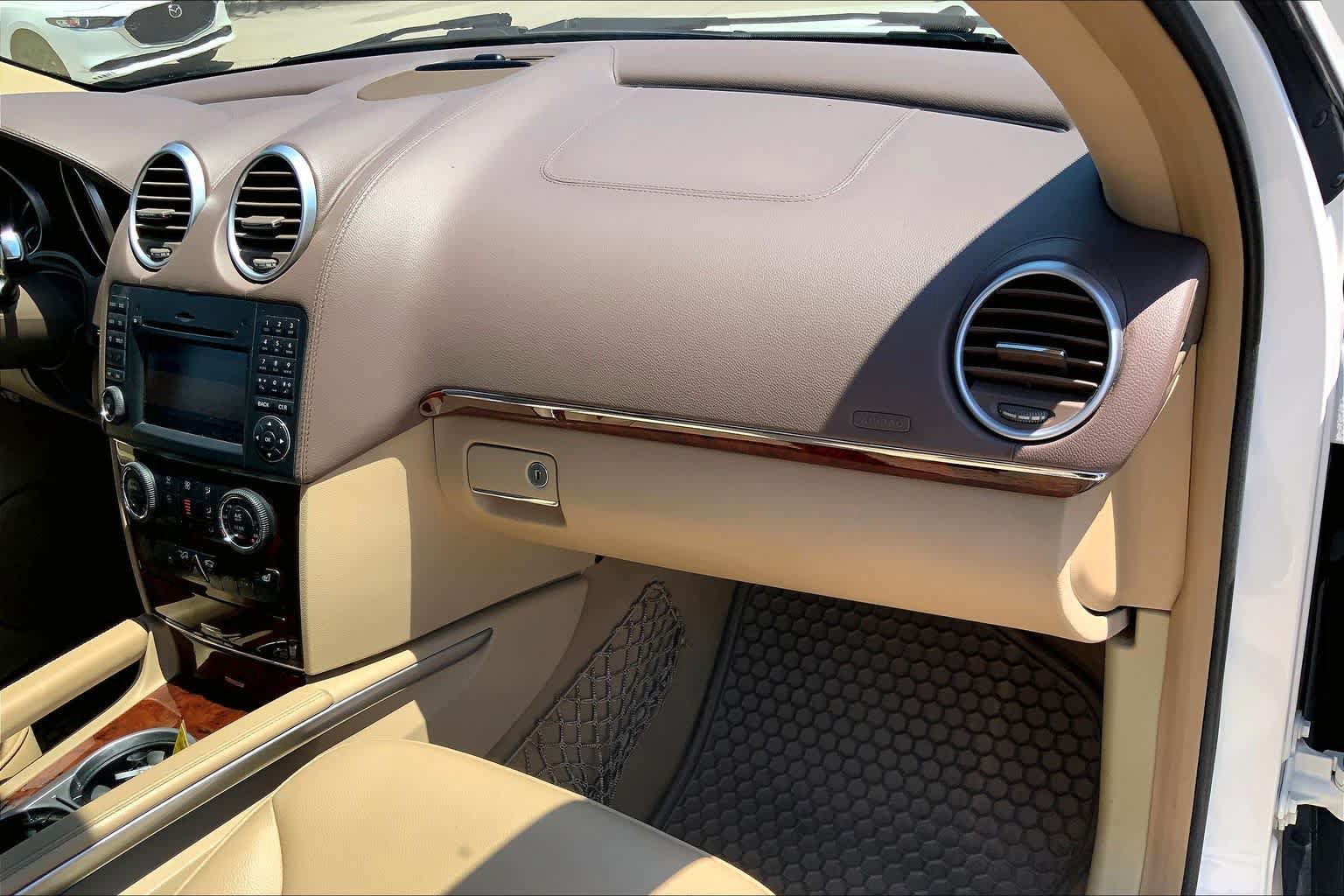 Used 2012 Mercedes-Benz GL 450 4MATIC image 18