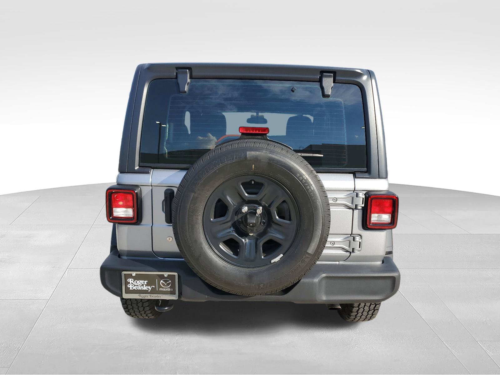 Used 2020 Jeep Wrangler Sport AWD/4WD image 6