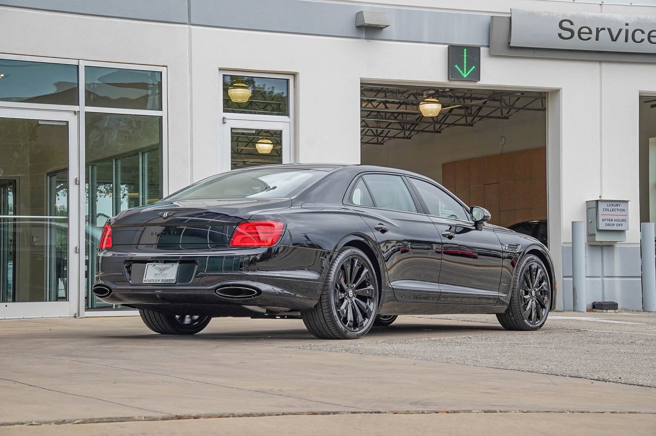 New 2026 Bentley Flying Spur Plug-In Hybrid image 14