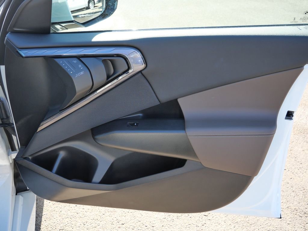 Used 2025 BMW X3 xDrive30i w/ M Sport Package image 13