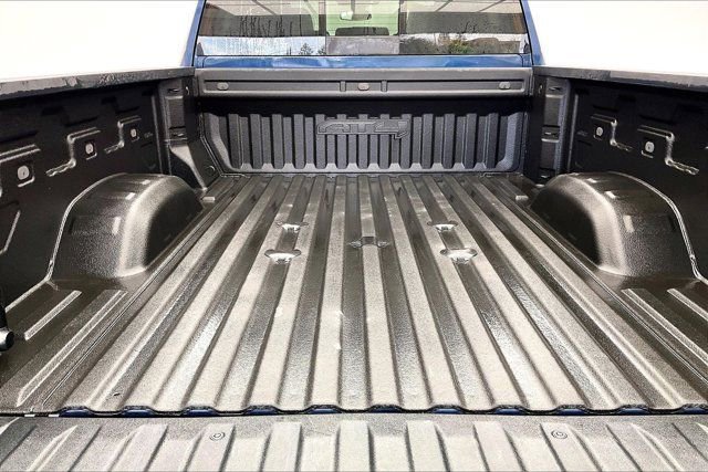 Used 2022 GMC Sierra 2500 AT4 w/ AT4 Preferred Package image 27