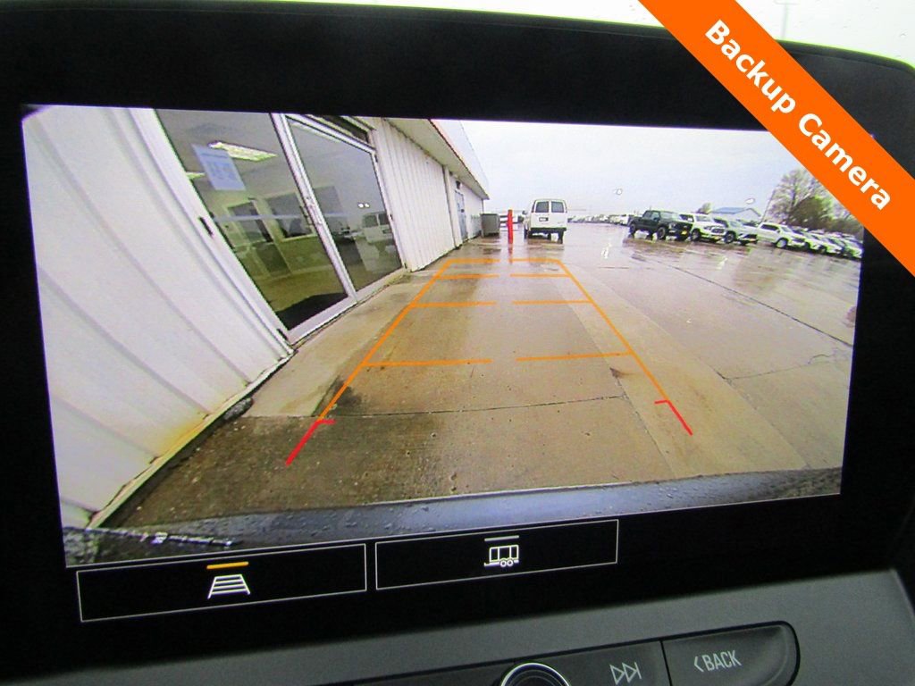 Used 2025 Chevrolet Blazer LT image 8