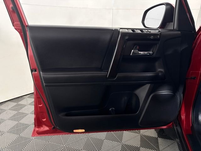 Used 2022 Toyota 4Runner TRD Off-Road Premium image 27