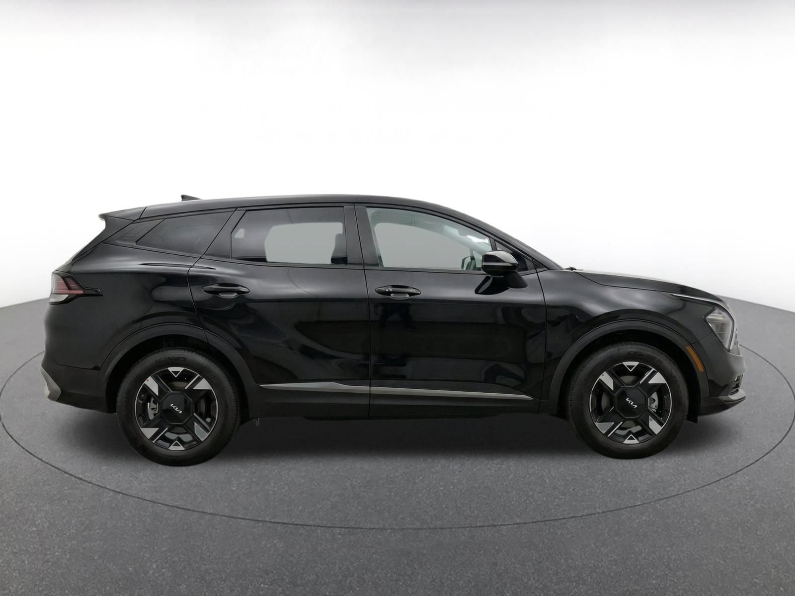 Used 2026 Kia Sportage LX FWD image 9