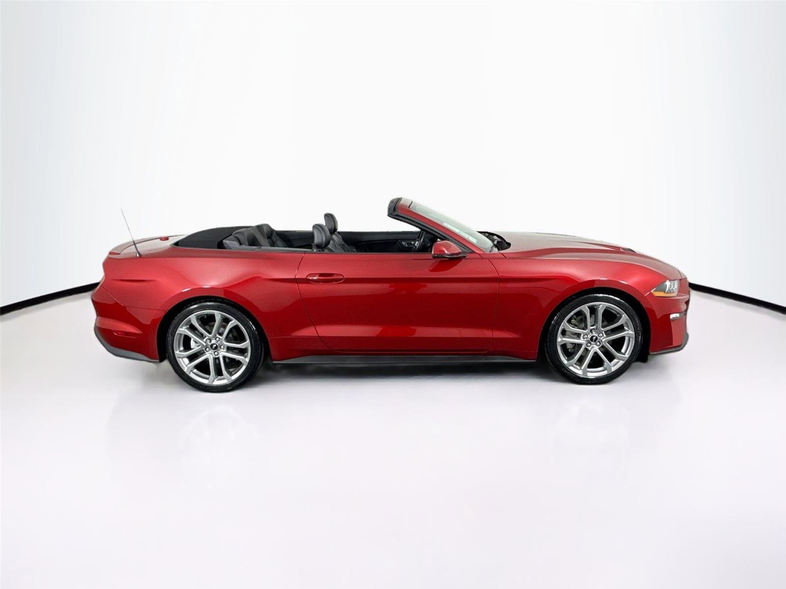 Used 2022 Ford Mustang Premium w/ Equipment Group 201A image 17