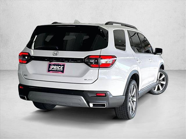 Used 2023 Honda Pilot Elite image 2
