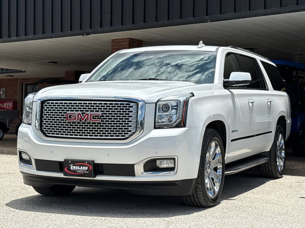 Used 2017 GMC Yukon XL Denali w/ Open Road Package AWD/4WD image 3