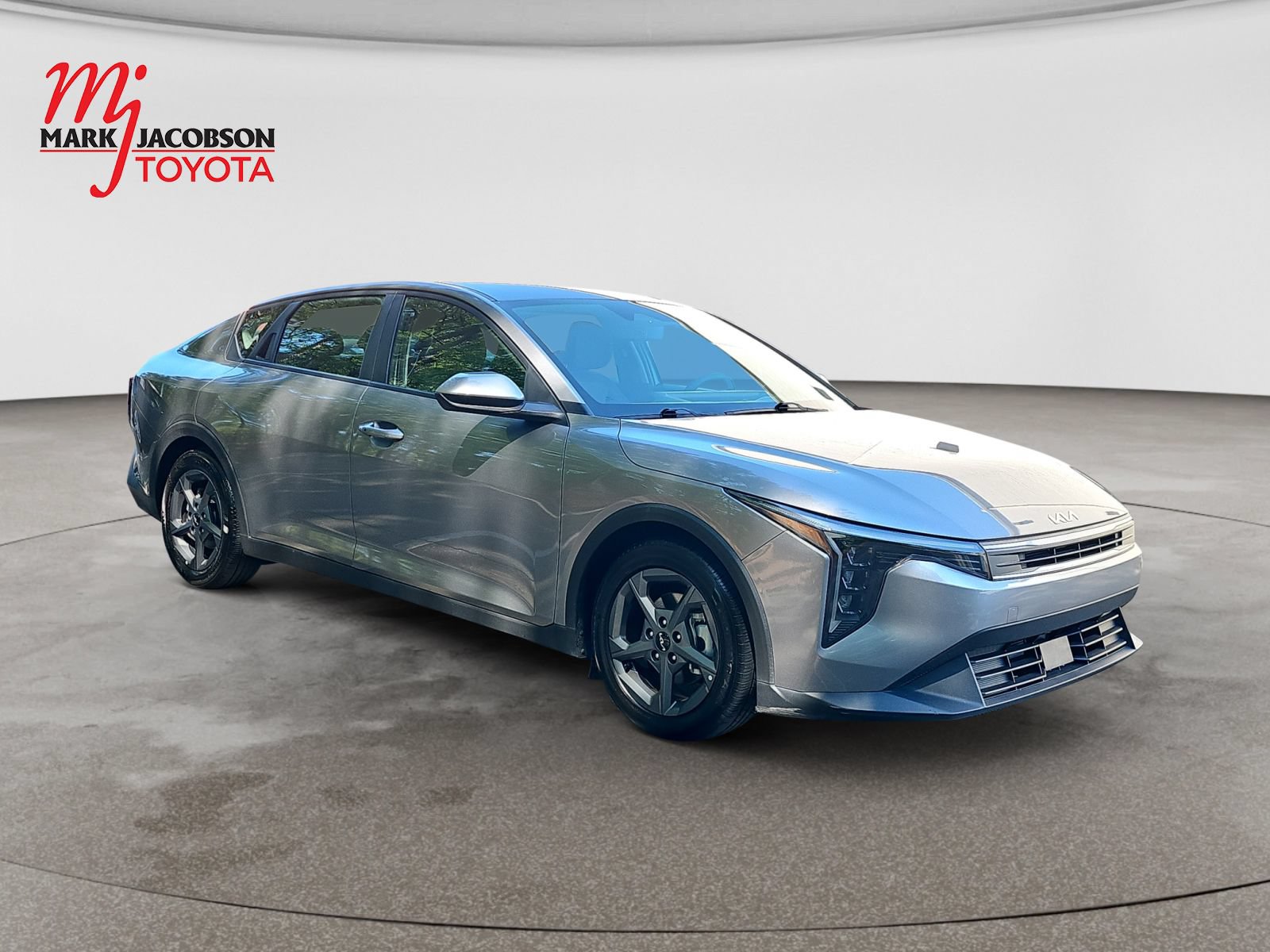 Used 2025 Kia K4 FWD image 3