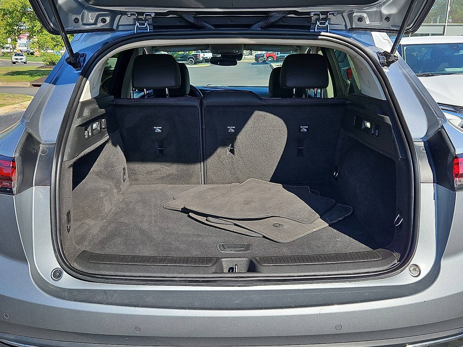 Certified 2023 Buick Envision Preferred FWD image 29