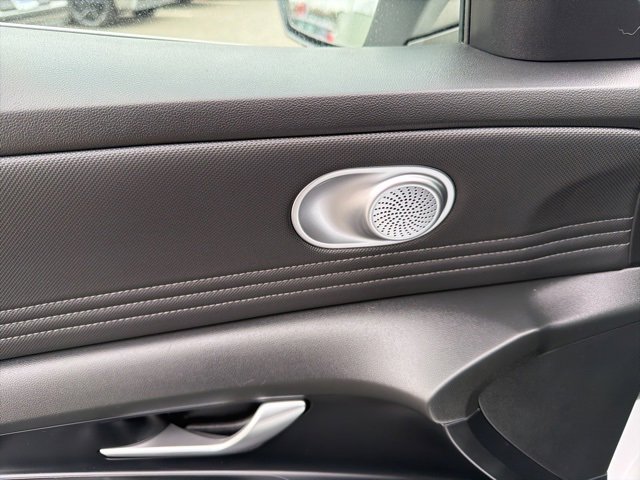 Certified 2024 Hyundai Elantra SEL w/ Convenience Package image 14