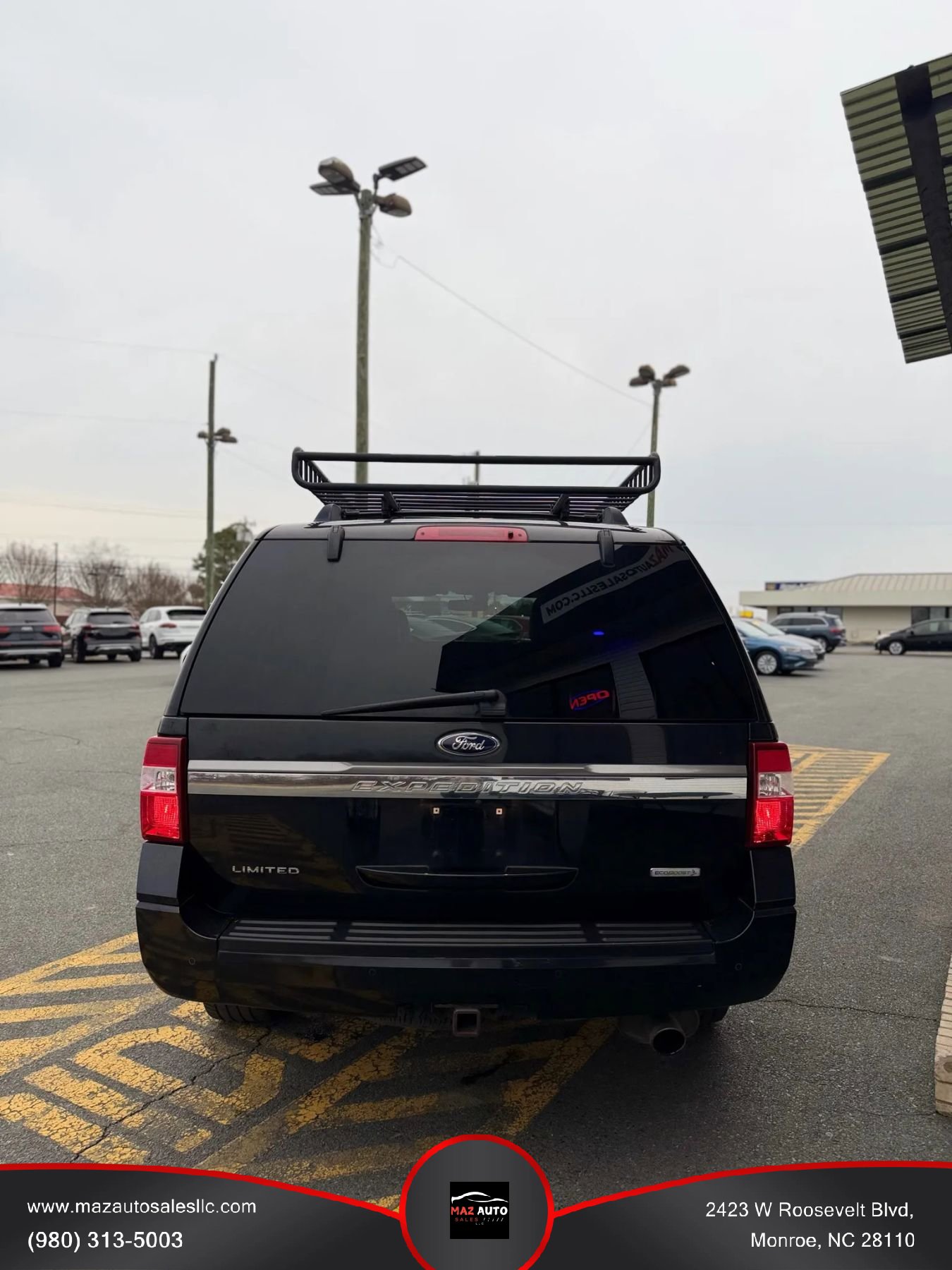 Used 2015 Ford Expedition Limited w/ Equipment Group 301A RWD image 5