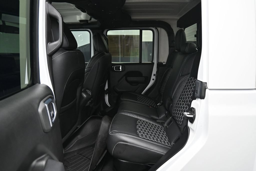 Used 2024 Jeep Gladiator Sport AWD/4WD image 25