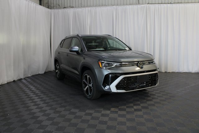 New 2025 Volkswagen Taos SEL image 20