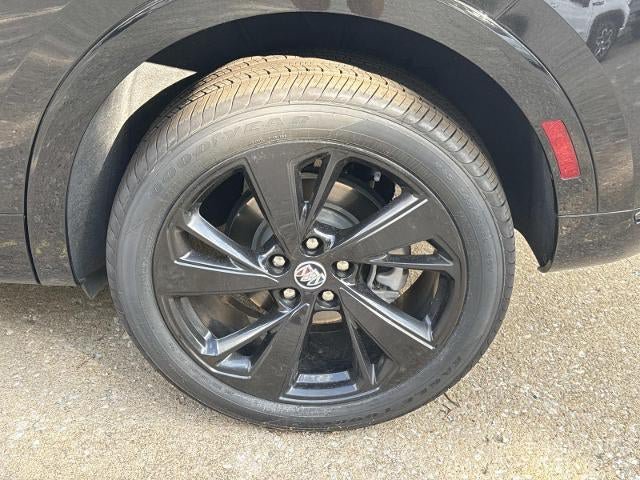 Used 2023 Buick Envision Essence w/ Sport Touring Package FWD image 7