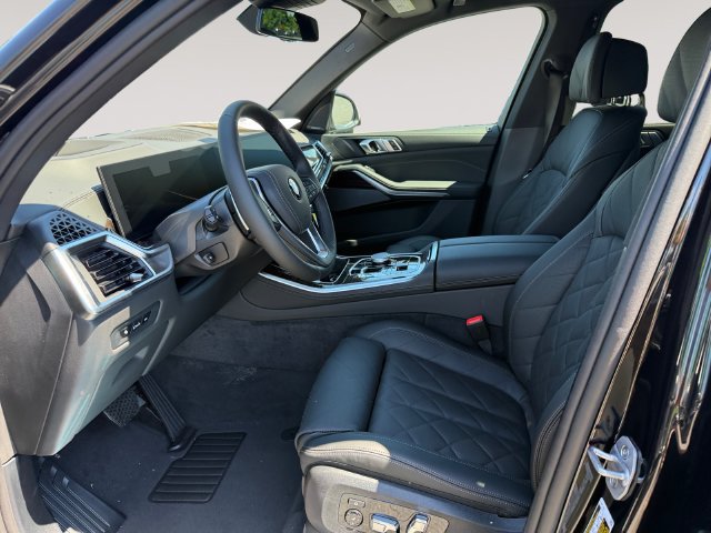New 2026 BMW X5 xDrive40i w/ Climate Comfort Package AWD/4WD image 9