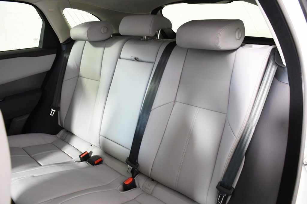 Used 2025 Land Rover Range Rover Velar Dynamic SE image 28