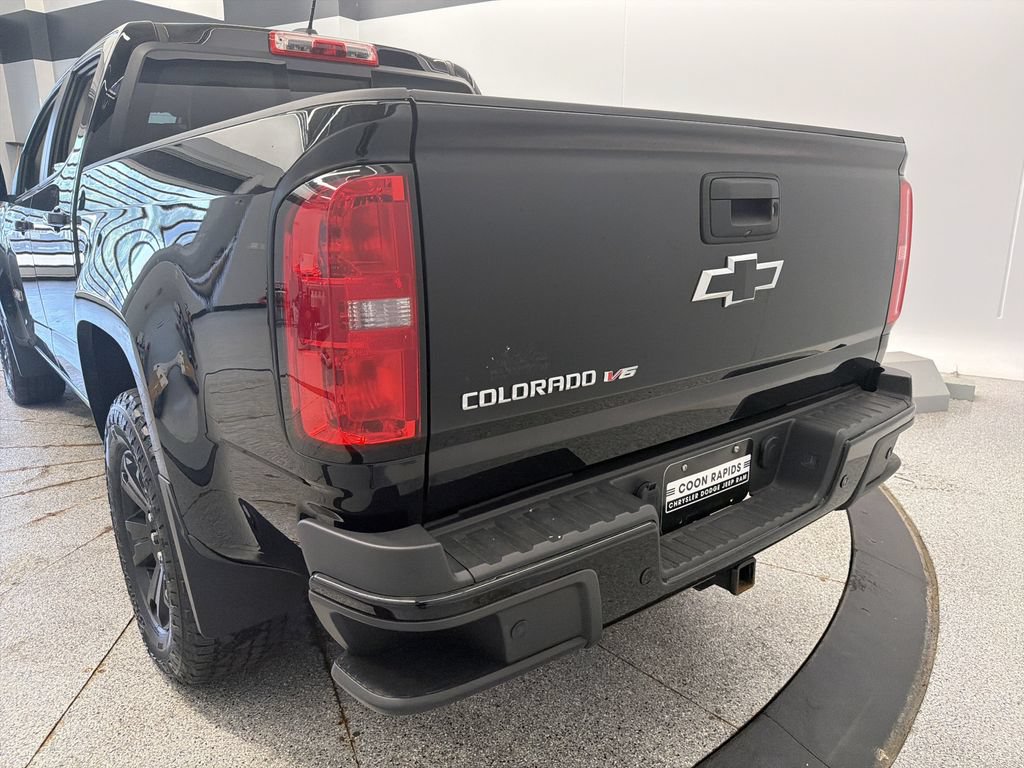 Used 2020 Chevrolet Colorado Z71 w/ Z71 Midnight Edition AWD/4WD image 16