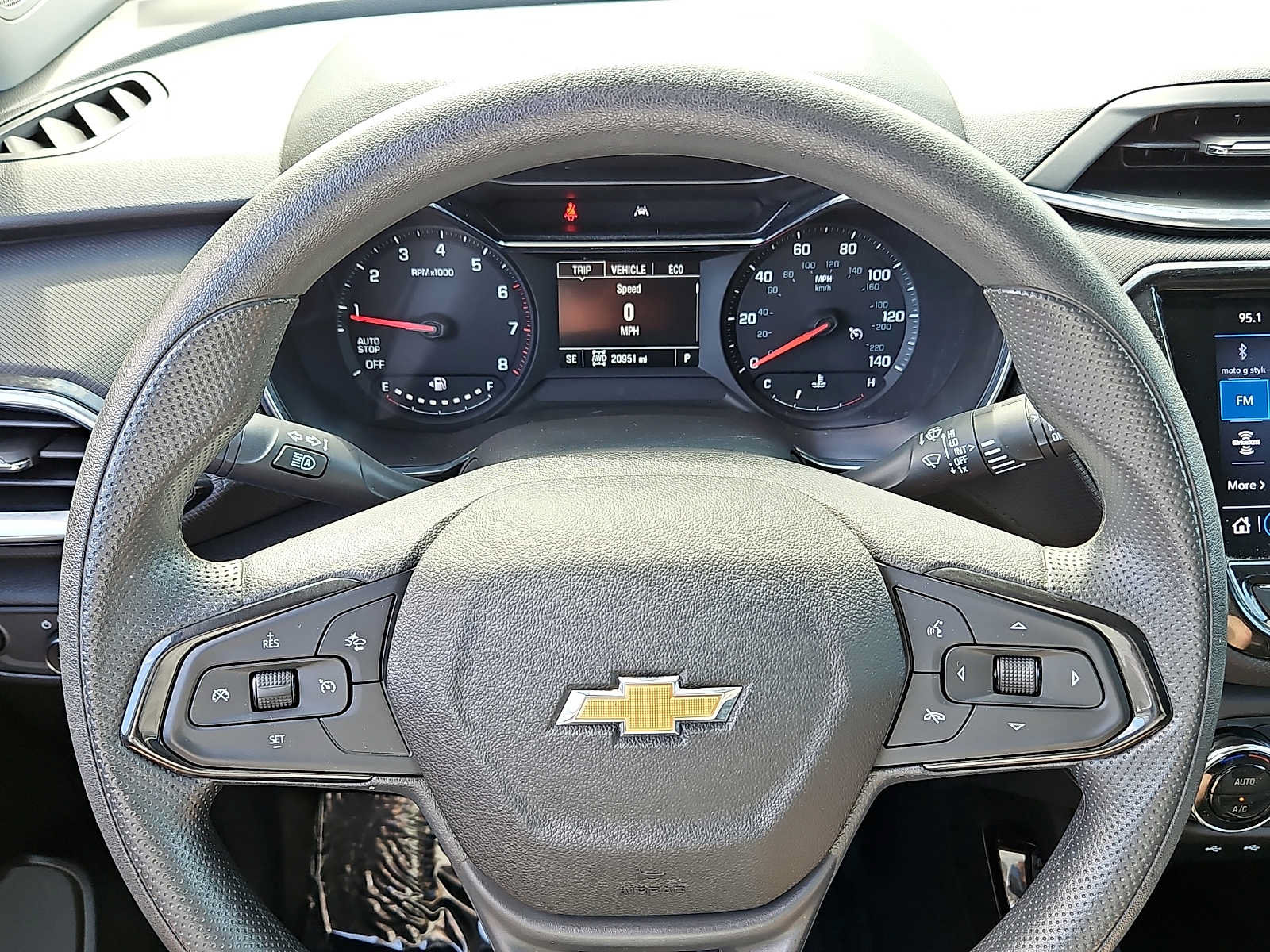 Used 2023 Chevrolet TrailBlazer LT w/ Convenience Package AWD/4WD image 18