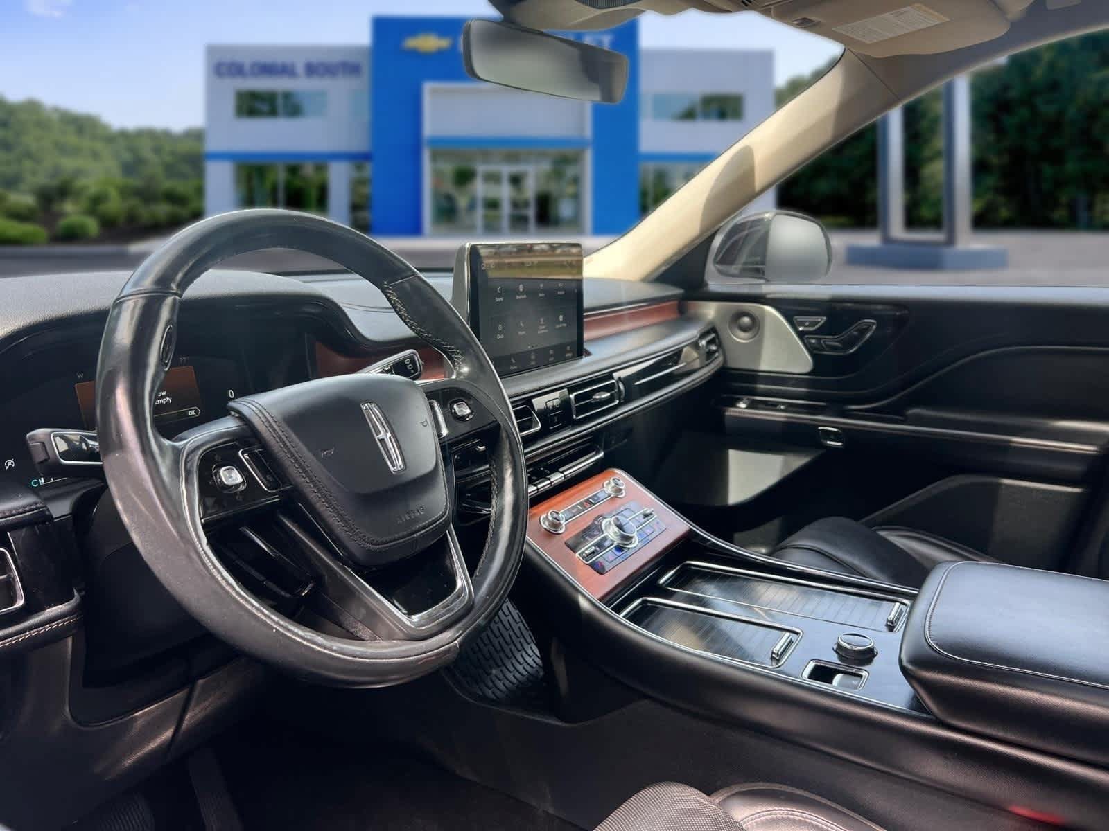 Used 2020 Lincoln Aviator Reserve AWD/4WD image 14