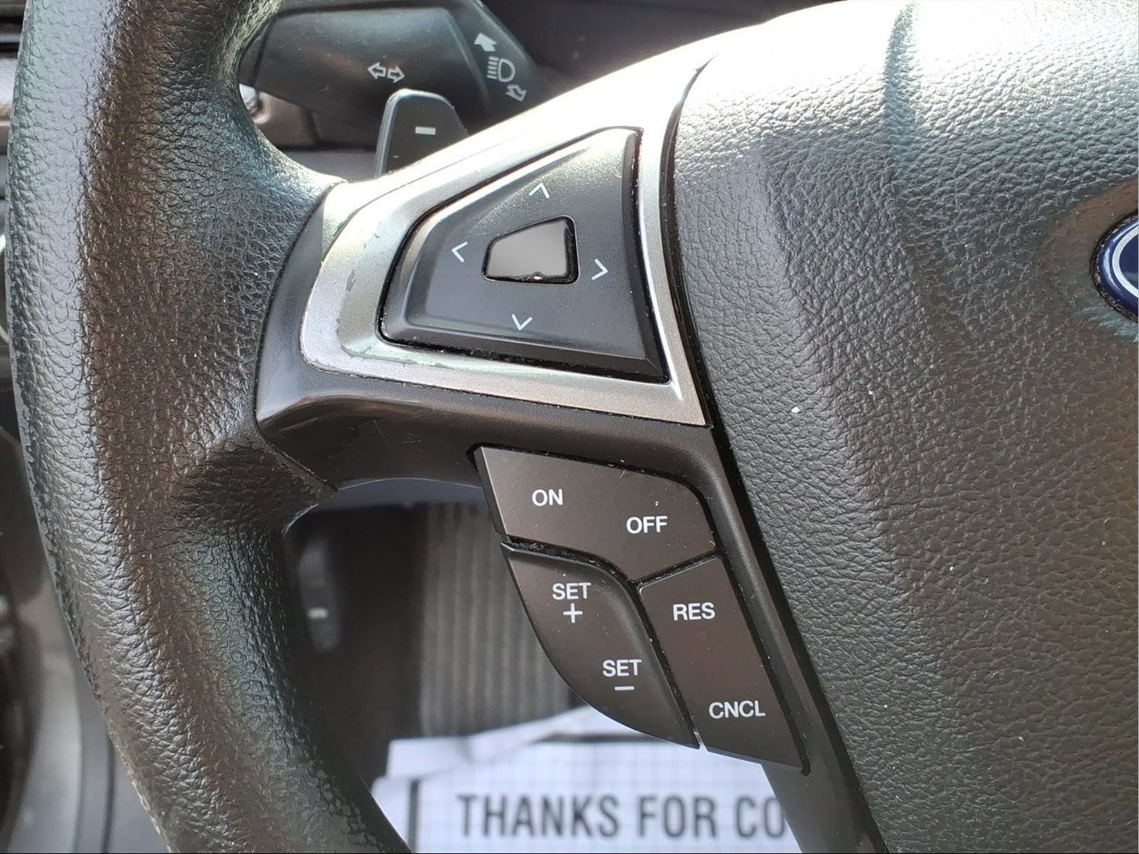 Used 2018 Ford Fusion SE w/ Fusion SE Technology Package image 12