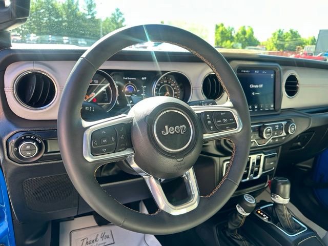 Used 2023 Jeep Gladiator Overland AWD/4WD image 24