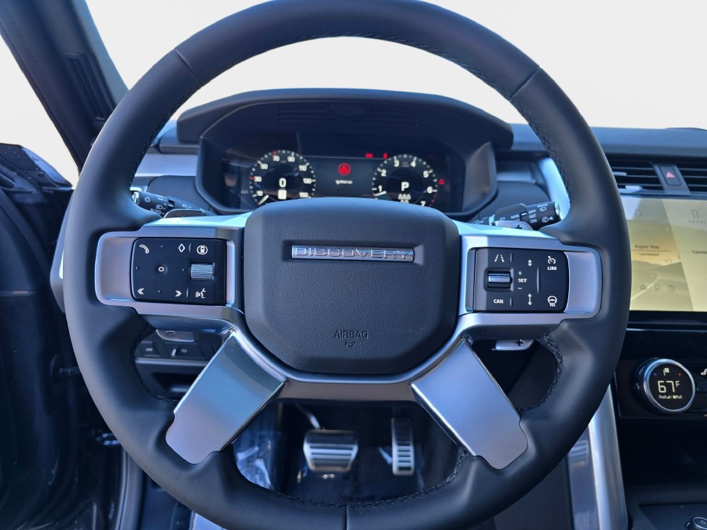 New 2026 Land Rover Discovery Dynamic SE AWD/4WD image 16
