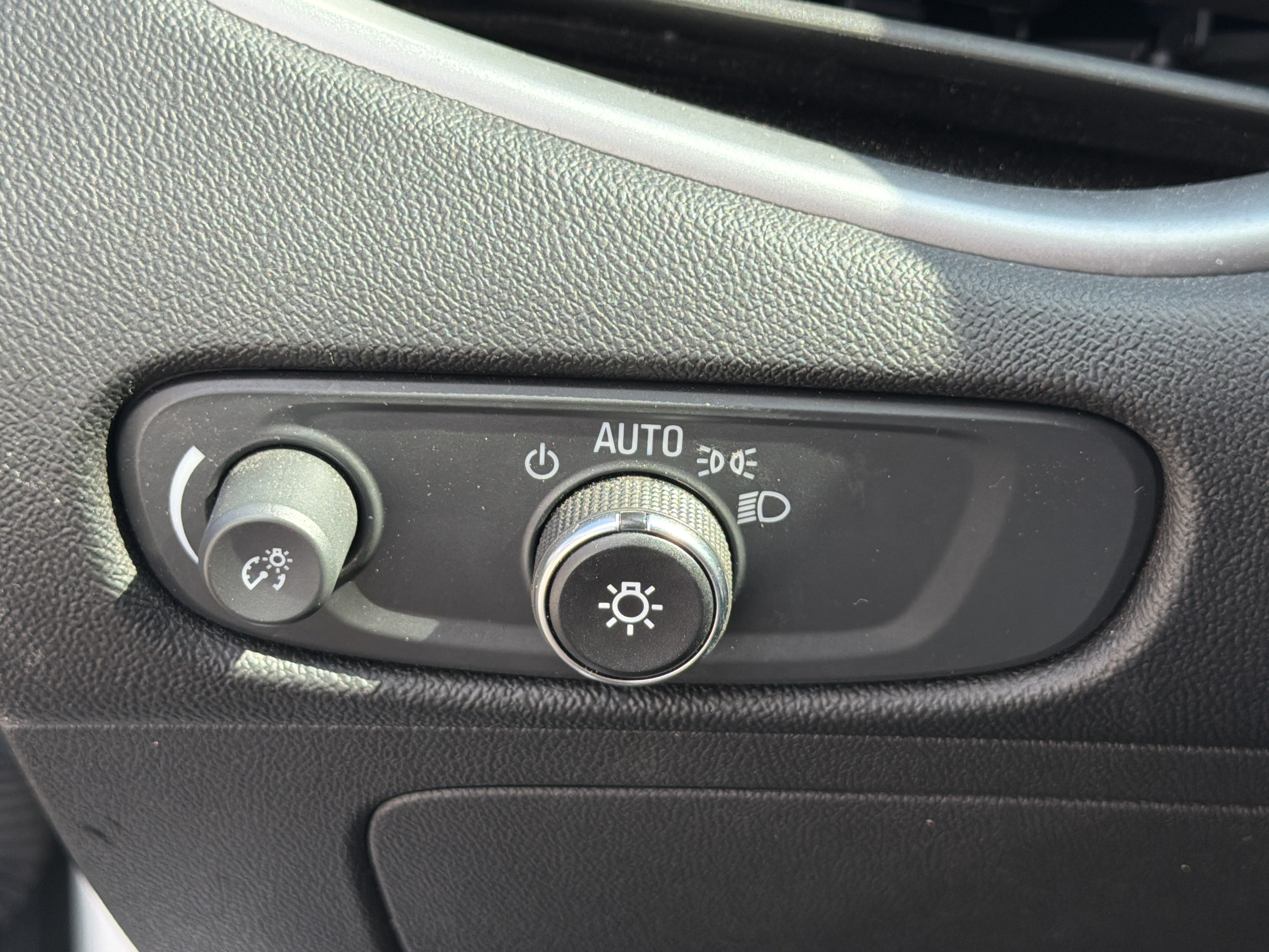 Used 2024 Chevrolet Malibu LT FWD image 26