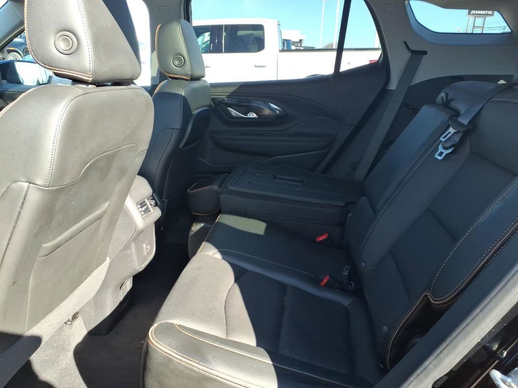 Used 2023 GMC Terrain AT4 w/ Infotainment Package II image 10